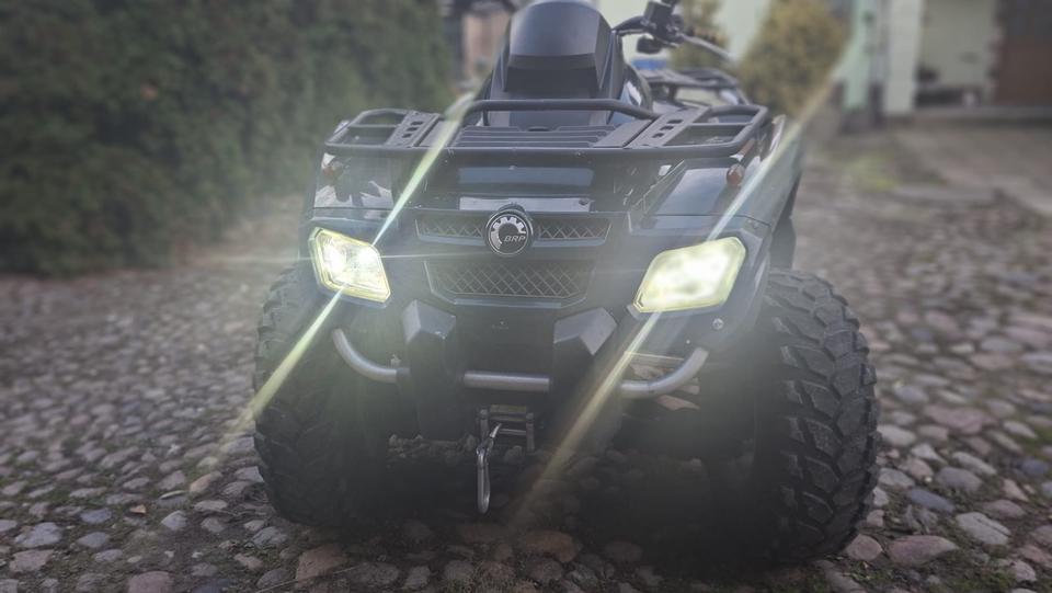 Weitere Motorräder Can Am Outlander 650 2007 — салон