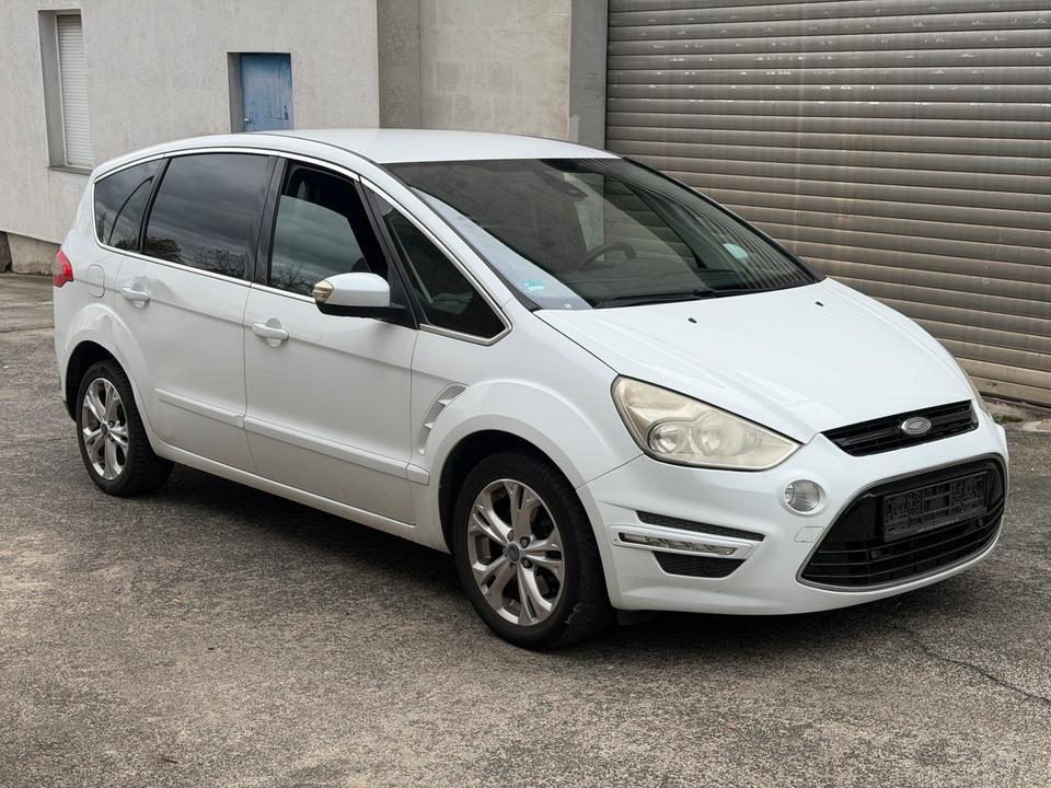 Ford S-Max 2012 — interior