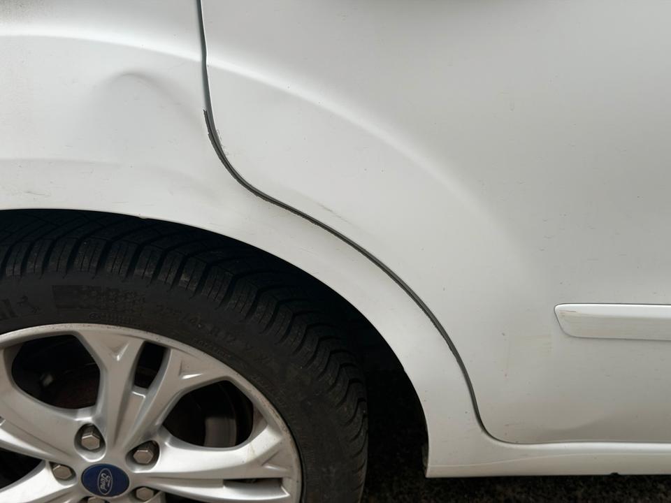 Ford S-Max 2012 — photo 6
