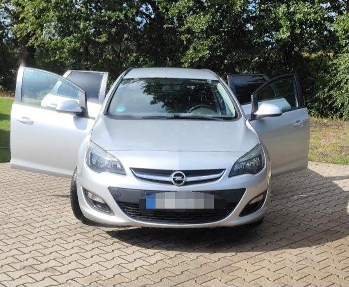 Opel Astra, 2013