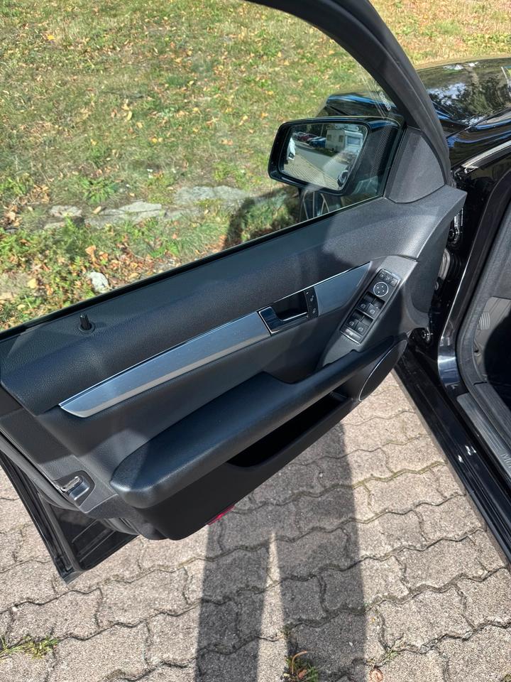 Mercedes Benz C 350 2009 — photo 10