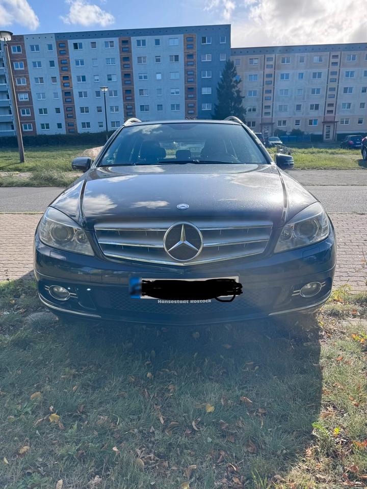 Mercedes Benz C 350 2009 — interior