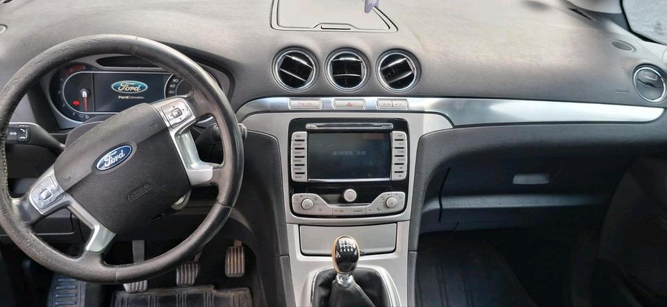 Ford S-Max 2010 — двигун
