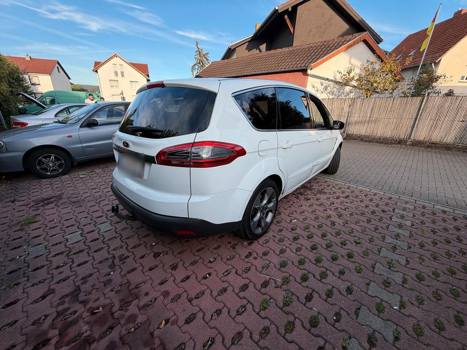 Ford S-Max 2011 — engine