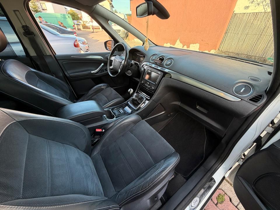 Ford S-Max 2011 — photo 6
