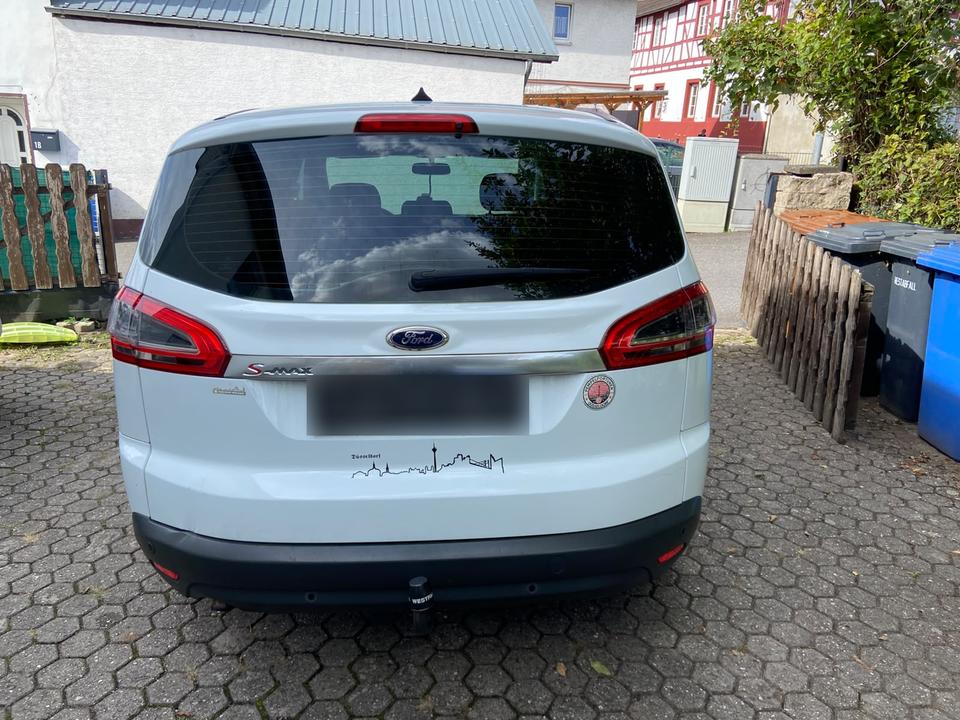 Ford S-Max 2011 — photo 8