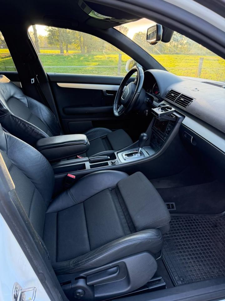 Audi A4 2008 — photo 6