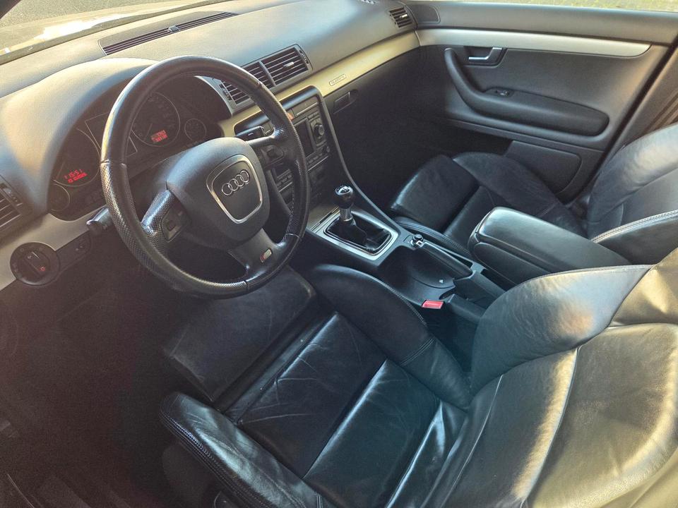 Audi A4 2007 — interior