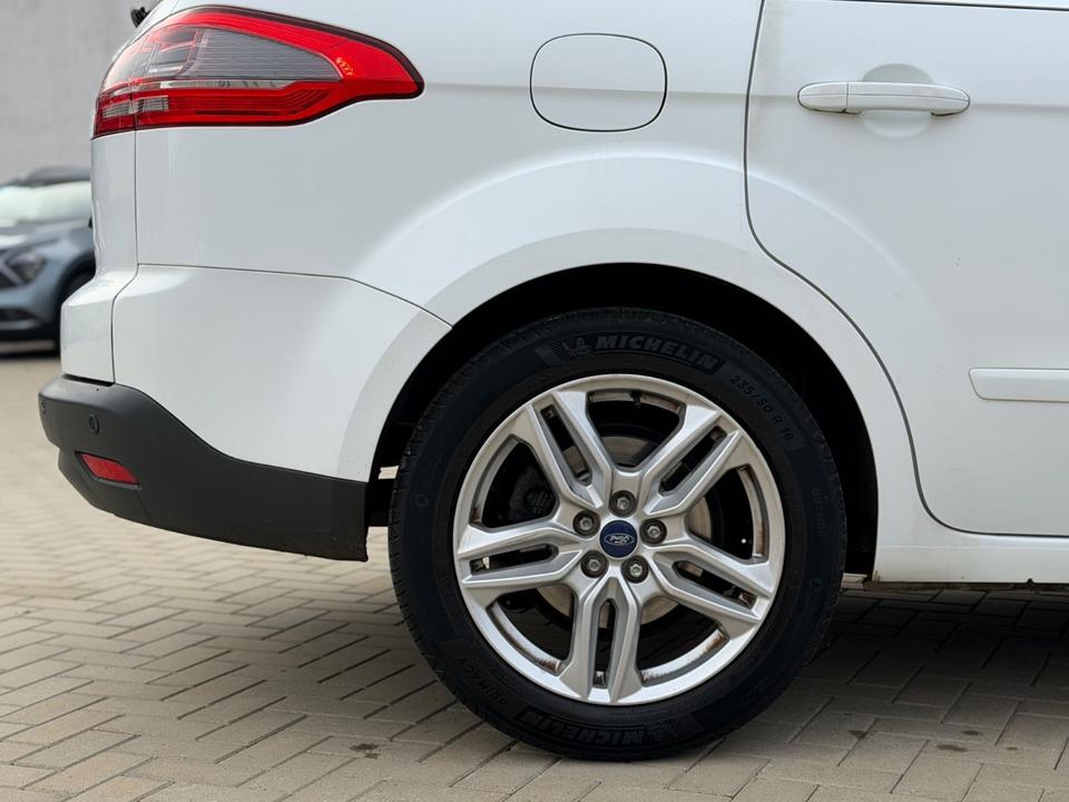 Ford S-Max 2012 — фото 10