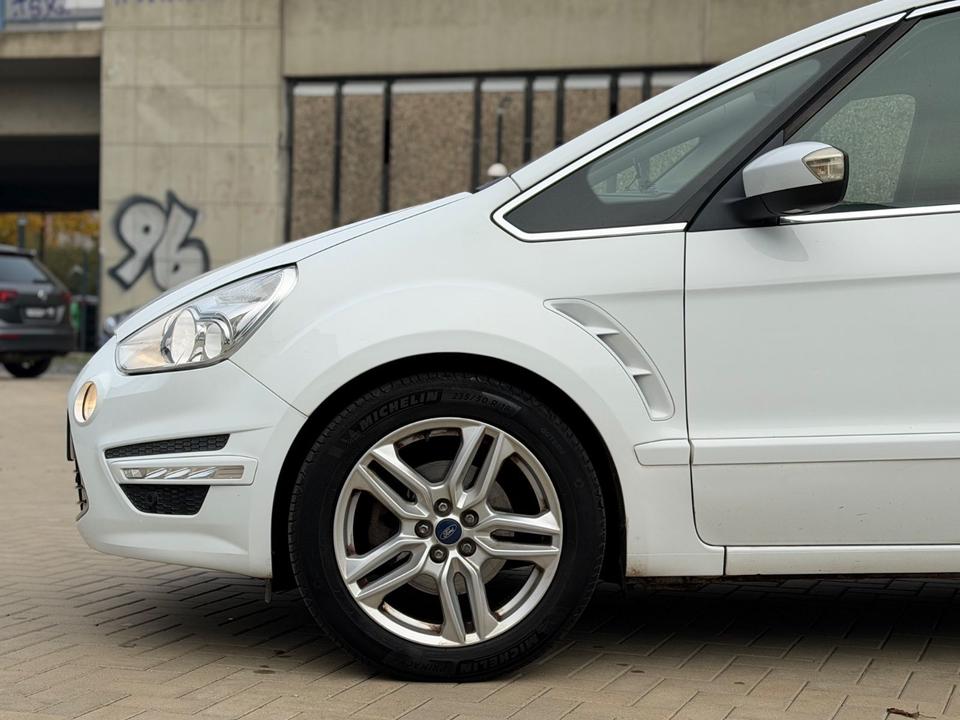 Ford S-Max 2012 — фото 11