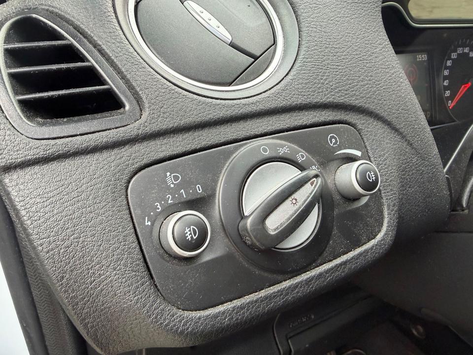 Ford S-Max 2012 — фото 16