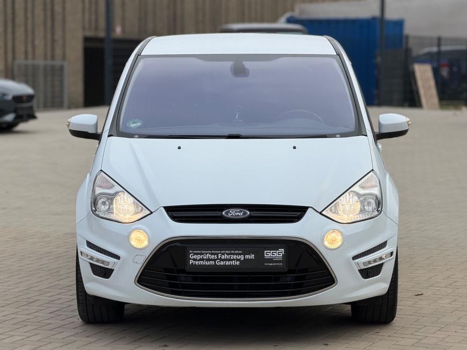 Ford S-Max 2012 — вигляд ззаду