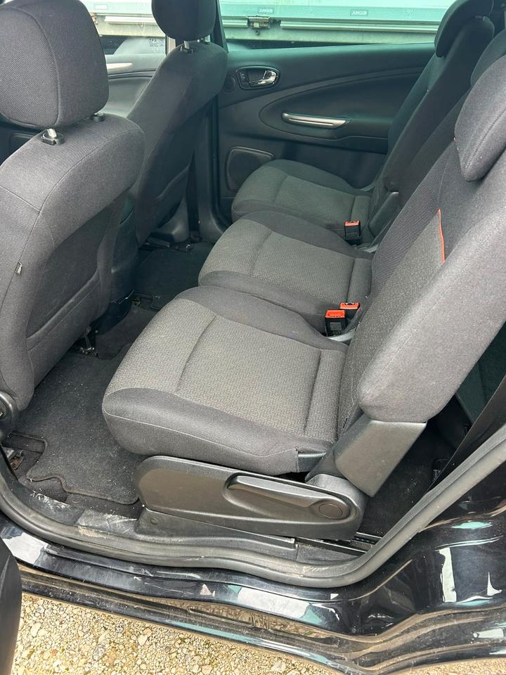 Ford S-Max 2006 — двигун