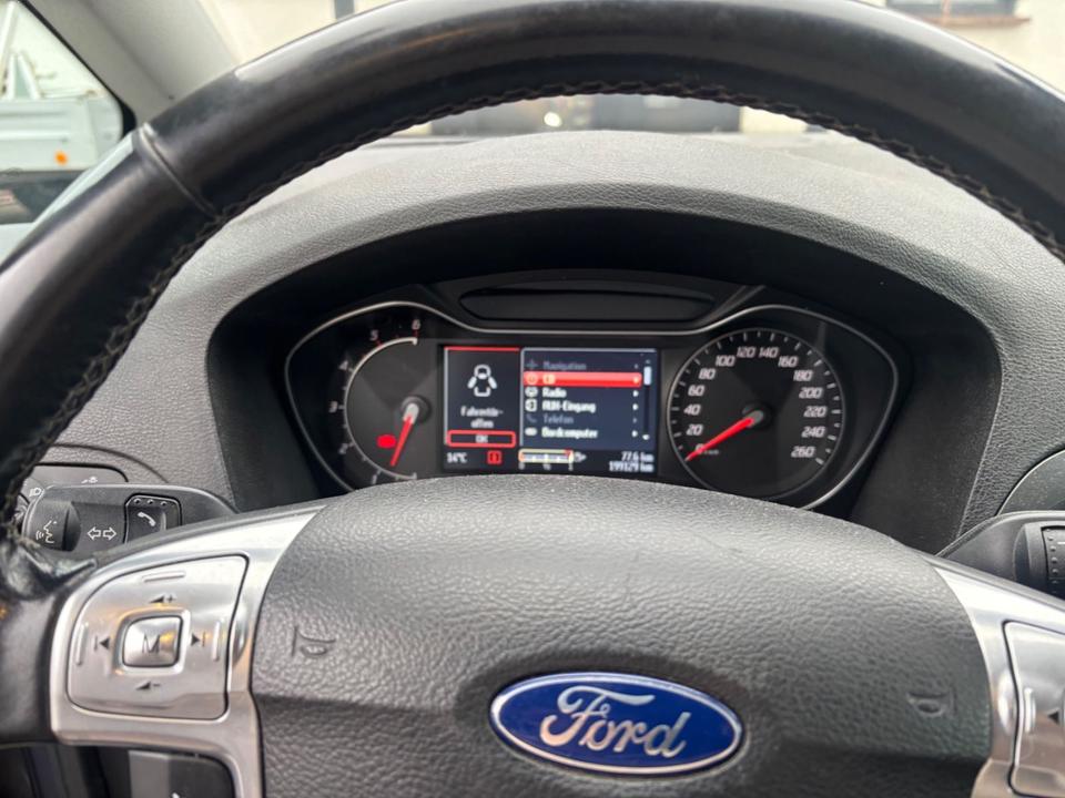 Ford S-Max 2014 — салон