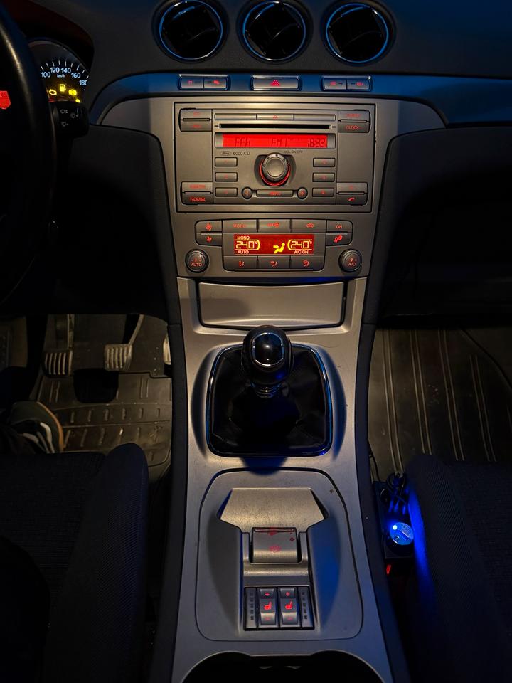 Ford S-Max 2007 — photo 12