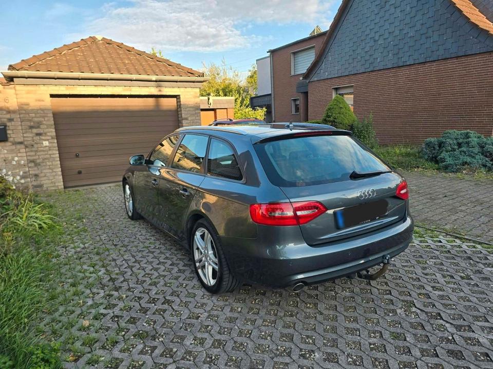 Audi A4 2014 — interior
