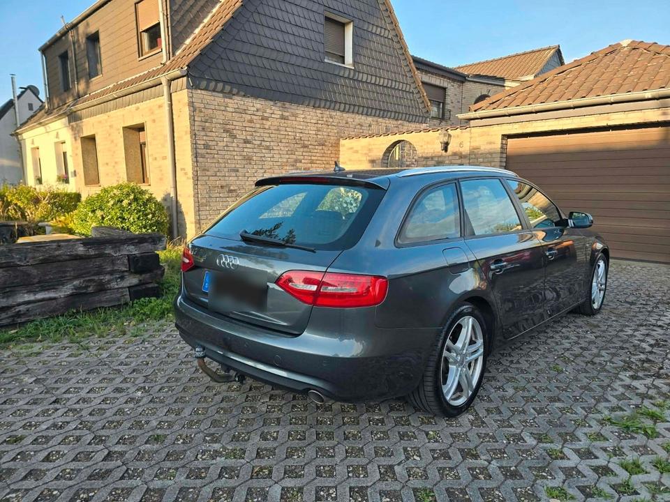 Audi A4 2014 — engine