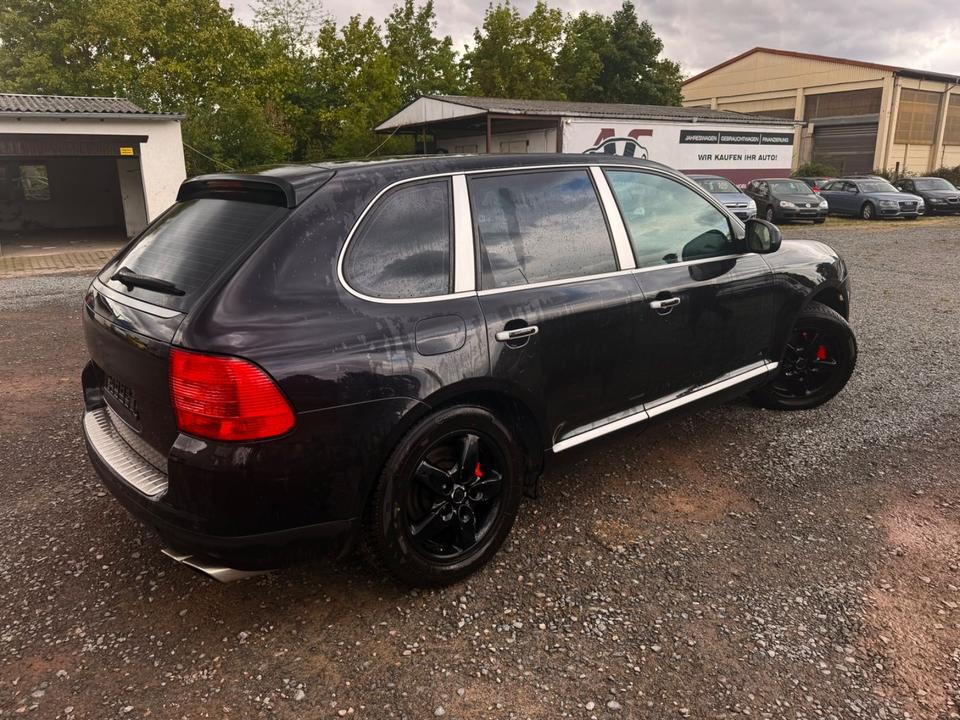 Porsche Cayenne 2004 — photo 14