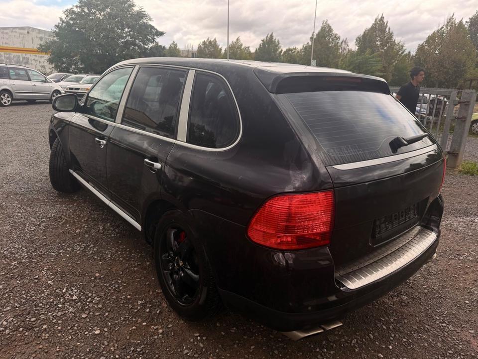 Porsche Cayenne 2004 — photo 15