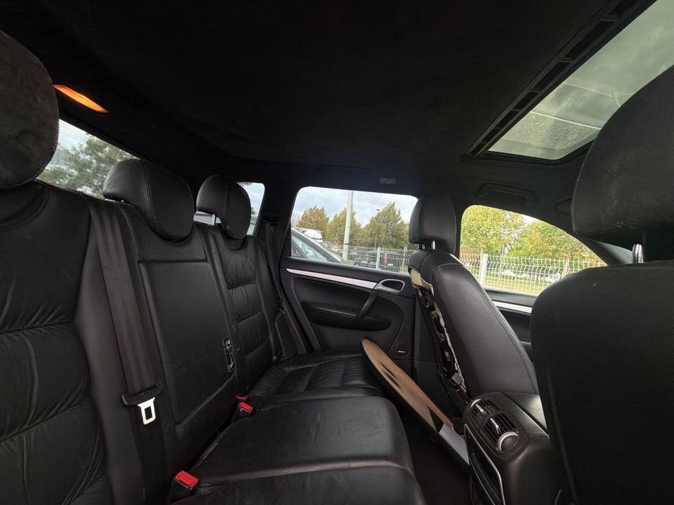 Porsche Cayenne 2004 — photo 7