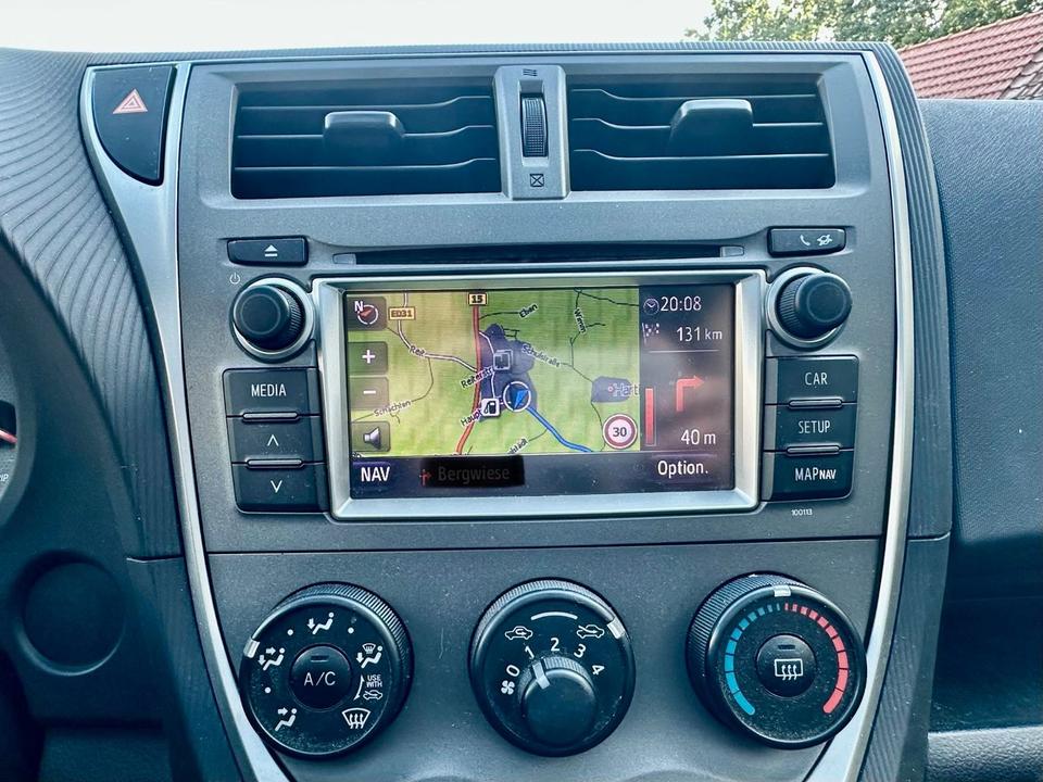 Toyota Verso 2012 — photo 10