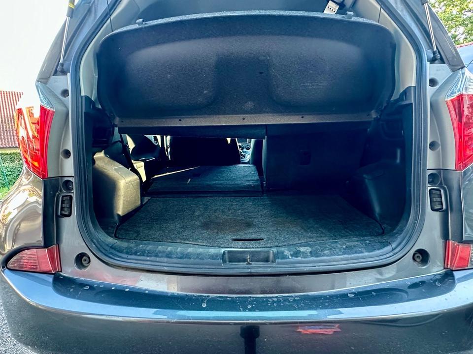Toyota Verso 2012 — photo 13