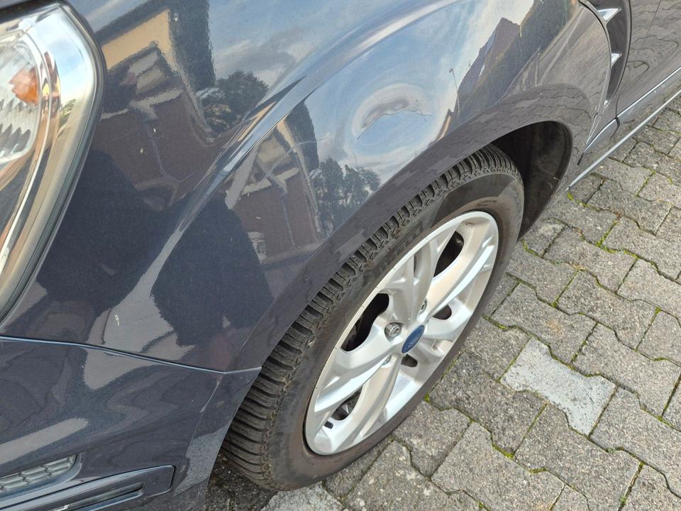 Ford S-Max 2013 — photo 15