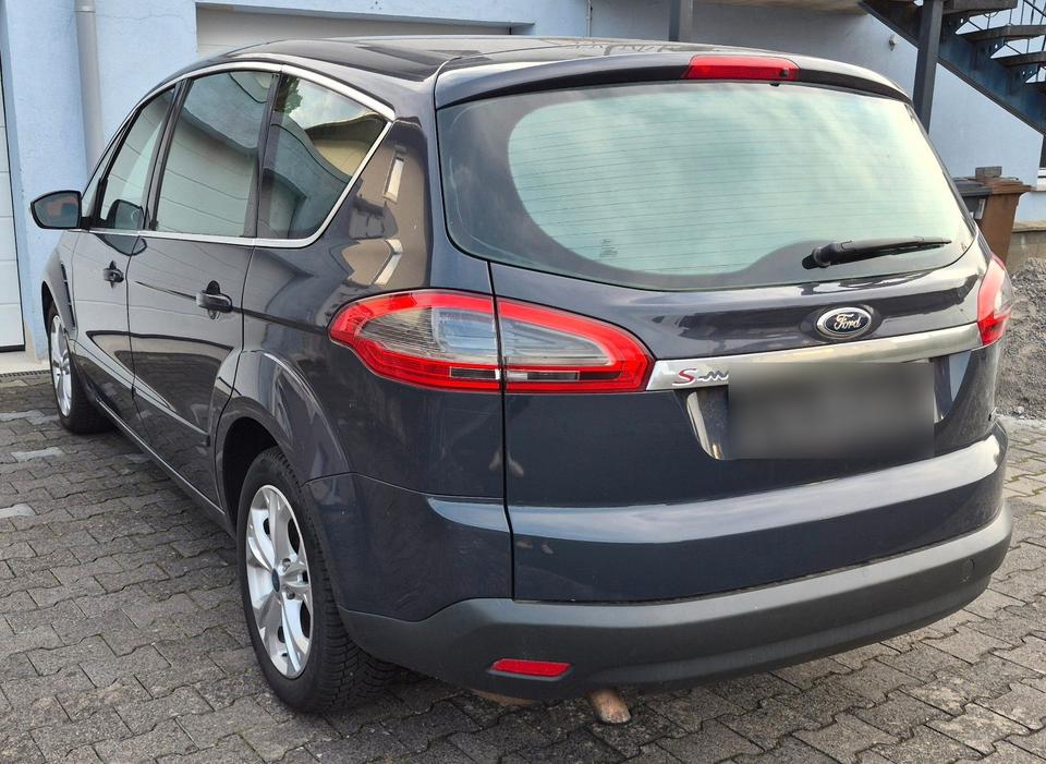 Ford S-Max 2013 — interior