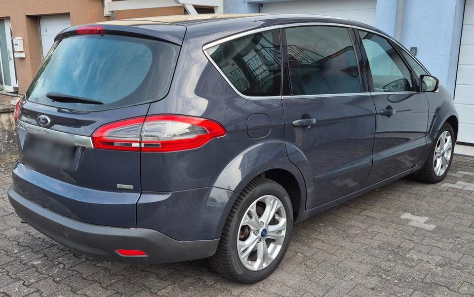 Ford S-Max 2013 — engine