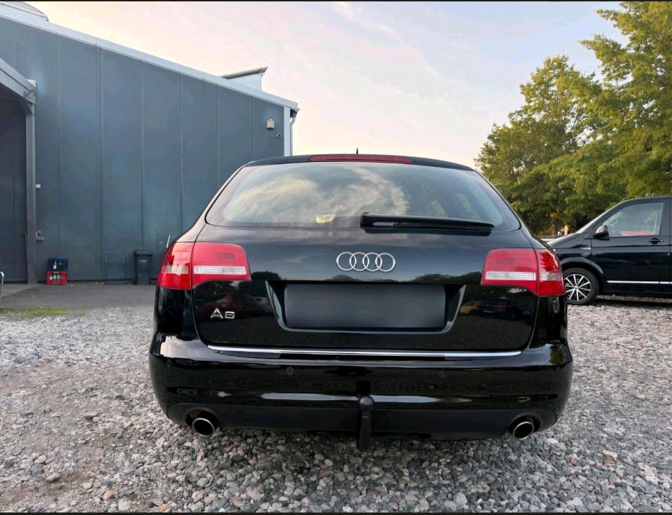 Audi A6 2010 — engine