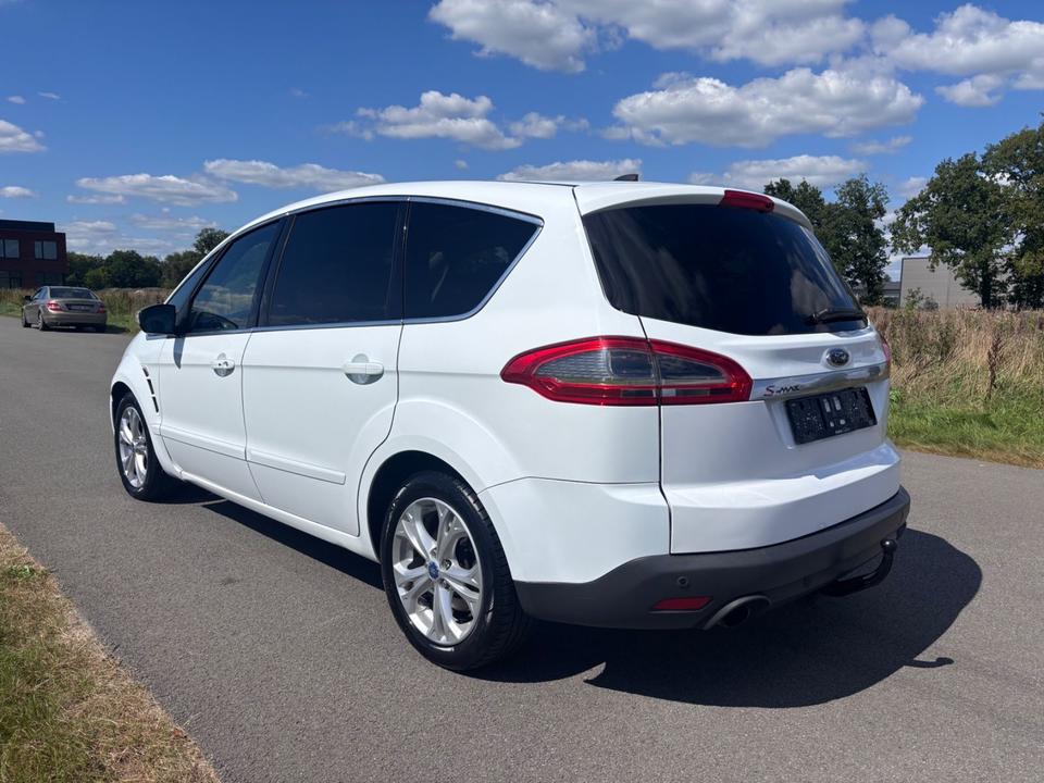 Ford S-Max 2010 — салон