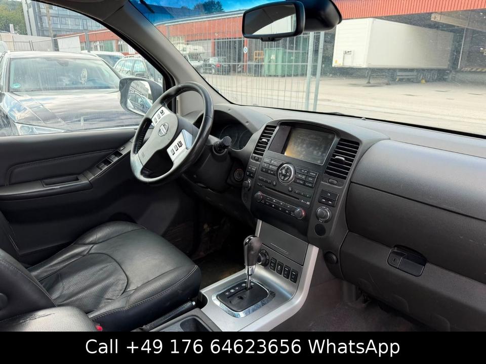 Nissan Navara 2015 — photo 8
