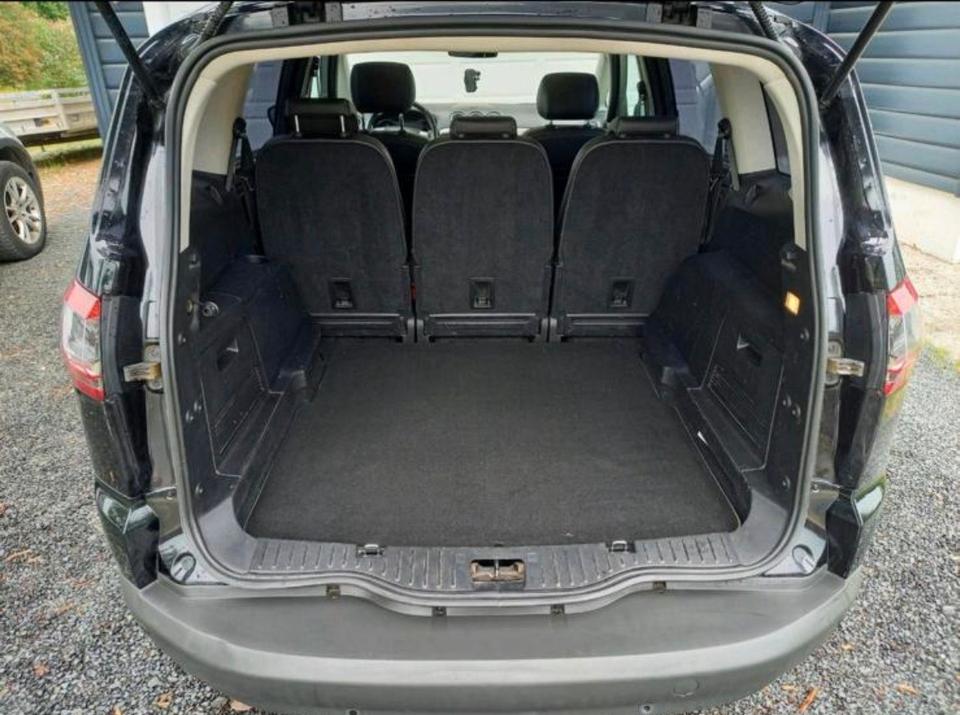 Ford S-Max 2014 — photo 10
