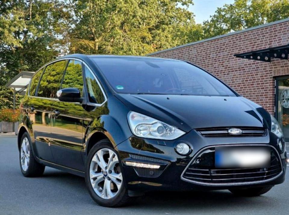 Ford S-Max 2014 — rear view