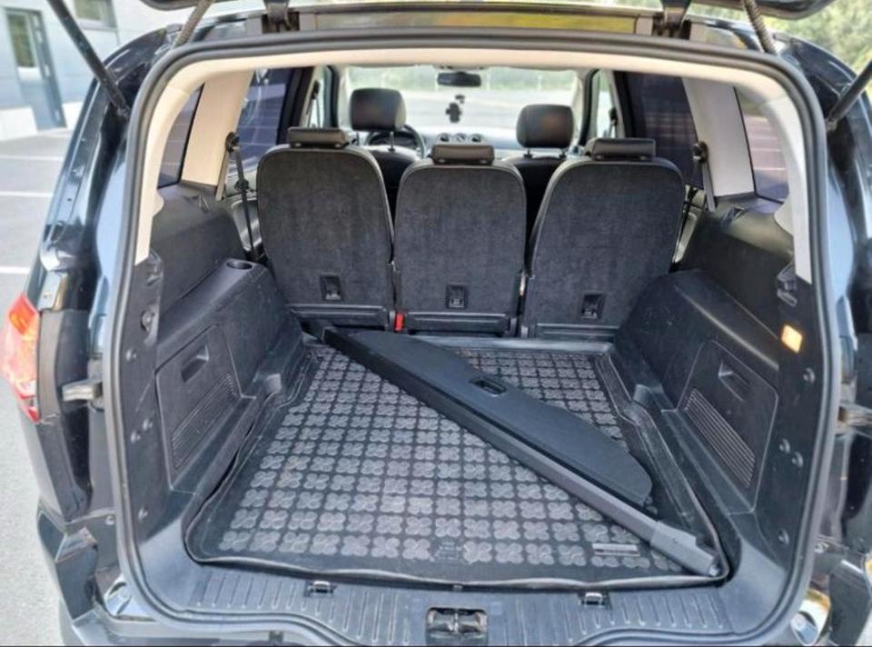 Ford S-Max 2014 — photo 9
