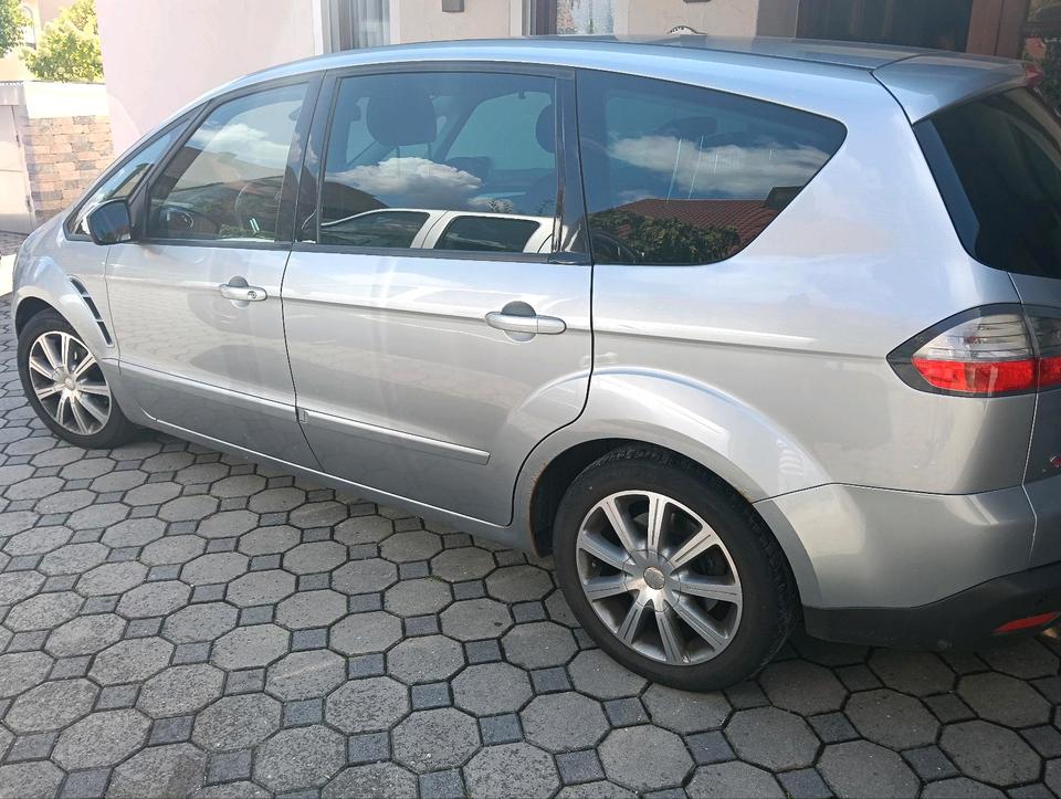 Ford S-Max 2006 — двигун