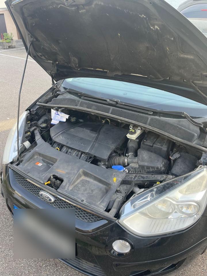 Ford S-Max 2009 — photo 10