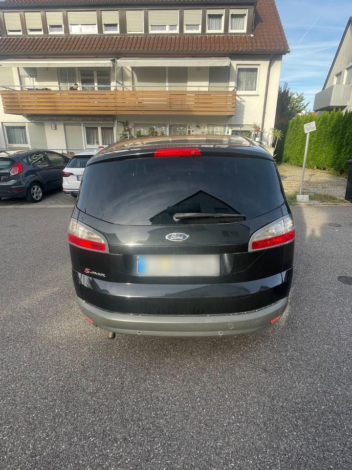Ford S-Max 2009 — rear view