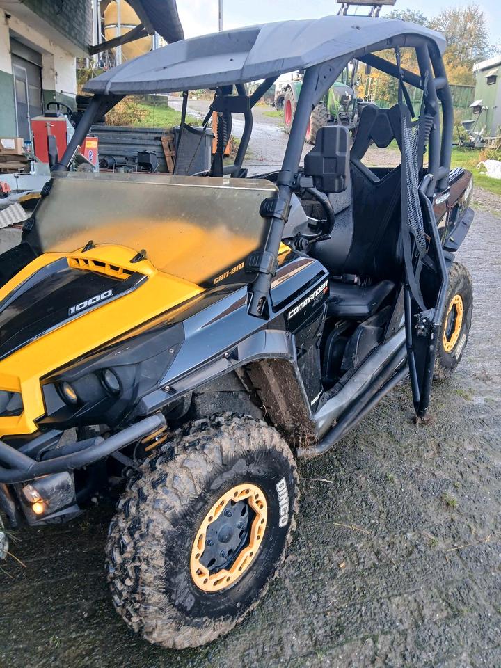 Weitere Motorräder Can Am Commander 1000 xt 2015 — вигляд ззаду