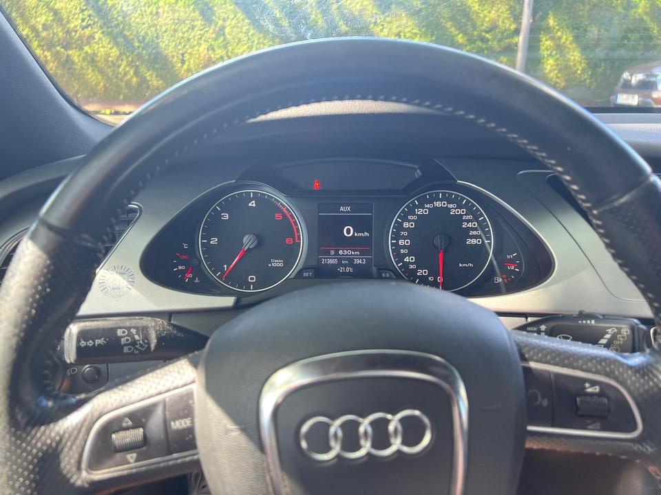 Audi A4 2011 — photo 13
