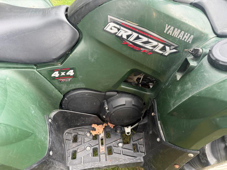 Yamaha Quad Yamaha Grizzly 700 Allrad 4x4 servo LOF 2008 — interior