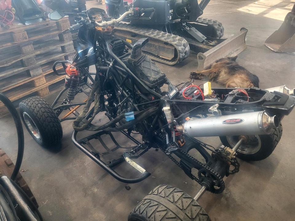 KTM Gelöscht • Bastlerfahrzeug E-ATV 2007 — салон