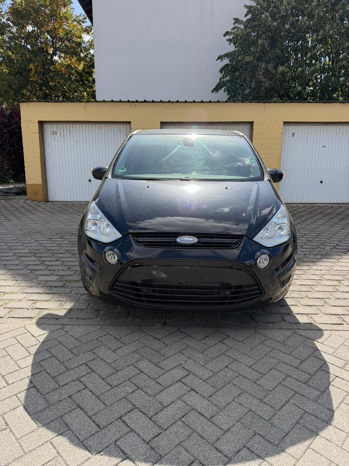 Ford S-Max 2011 — engine