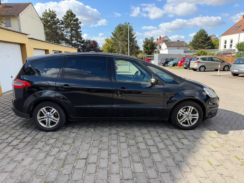 Ford S-Max 2011 — photo 6