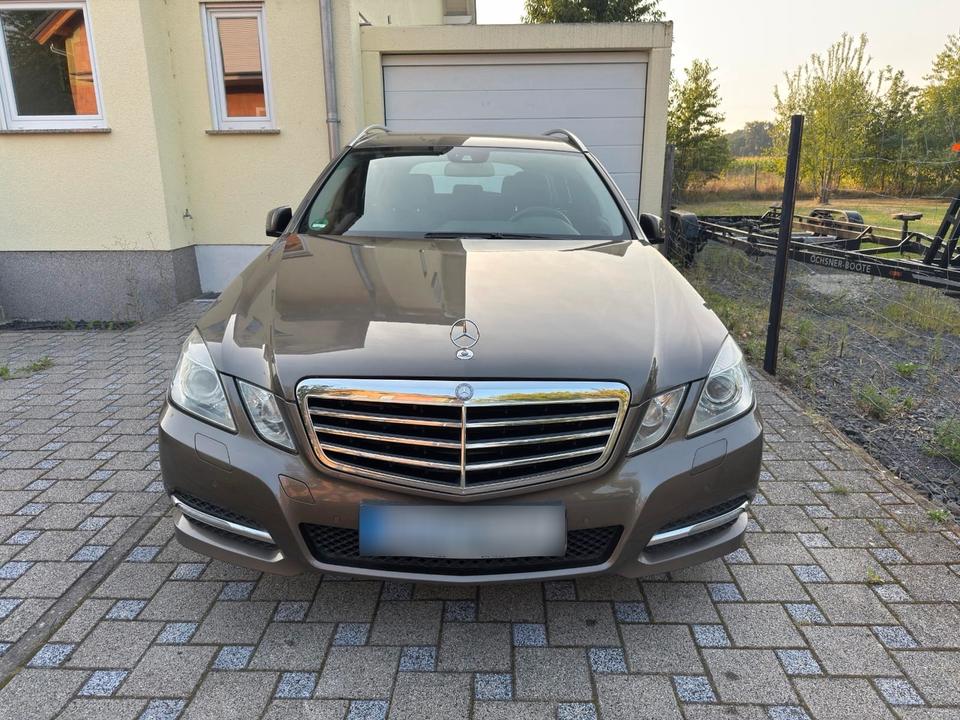 Mercedes Benz 300 2010 — photo 5