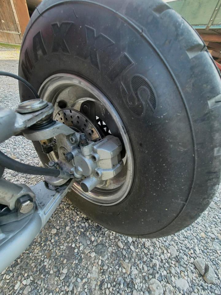 Weitere Motorräder Hyosung TE 450 Quad 2011 — photo 7