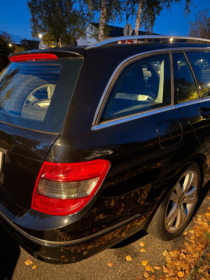 Mercedes Benz C 180 2009 — photo 11