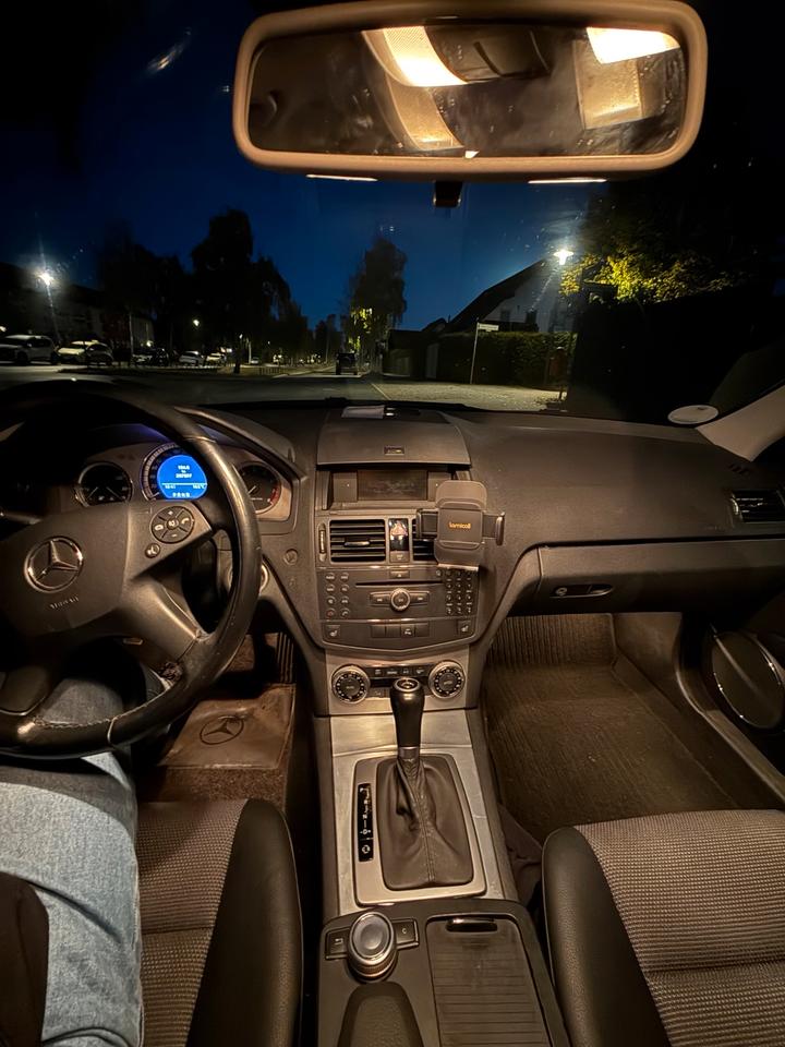 Mercedes Benz C 180 2009 — photo 14