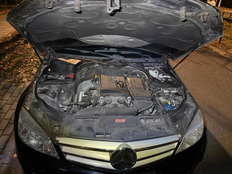 Mercedes Benz C 180 2009 — photo 18