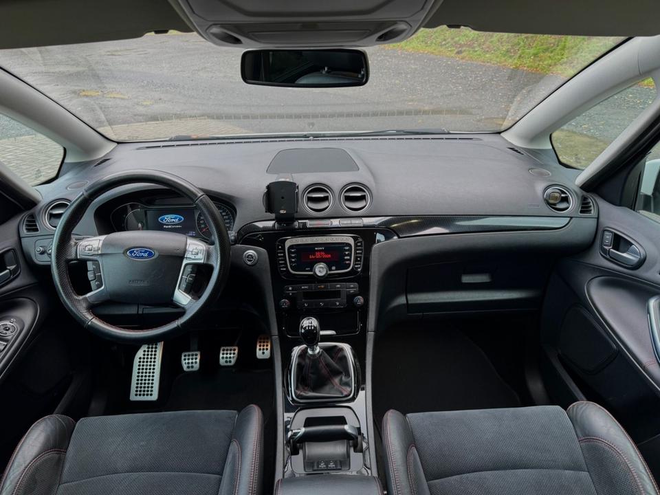 Ford S-Max 2012 — photo 14